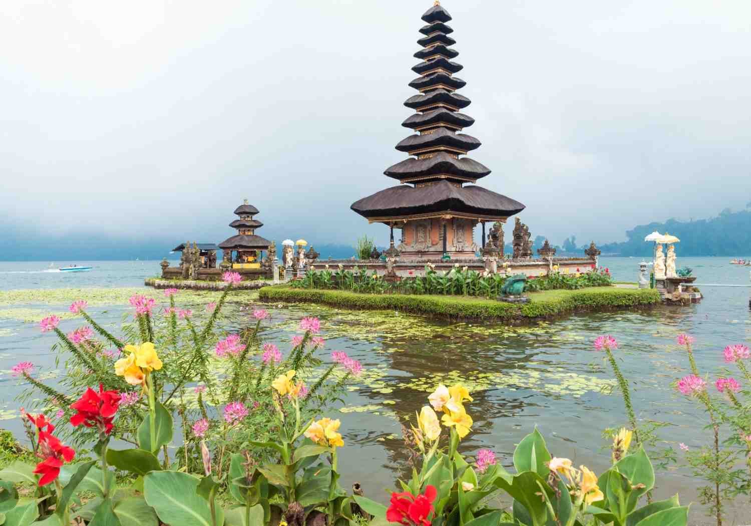 International ticket deals and fly reservation for Bali